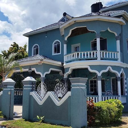 Bailey'S Bed And Breakfast Runaway Bay Εξωτερικό φωτογραφία