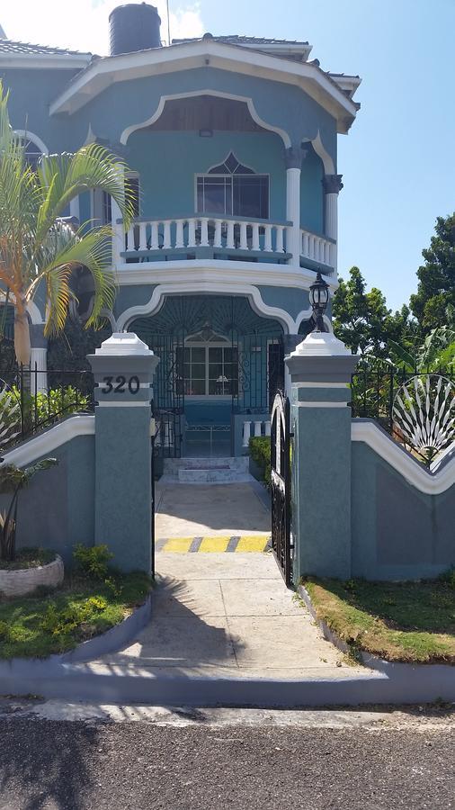 Bailey'S Bed And Breakfast Runaway Bay Εξωτερικό φωτογραφία
